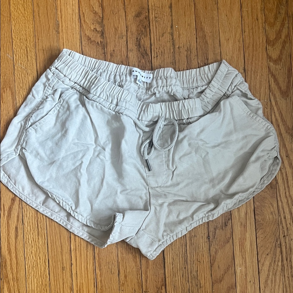 Aritzia Community Women's Drawstring Athletic Shorts in Light Beige